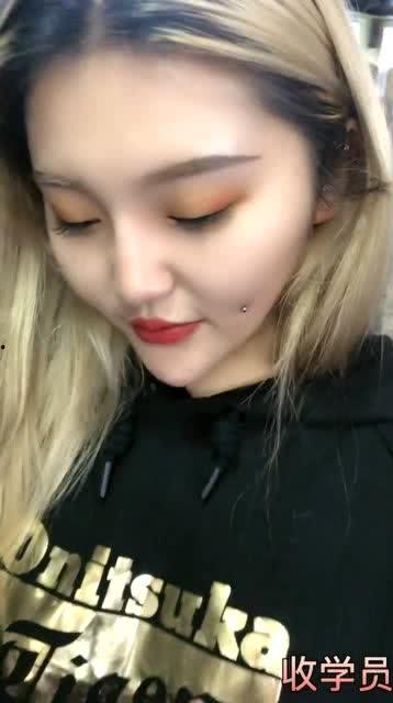 小酒窝 网红,网络红人的魅力与影响力揭秘”